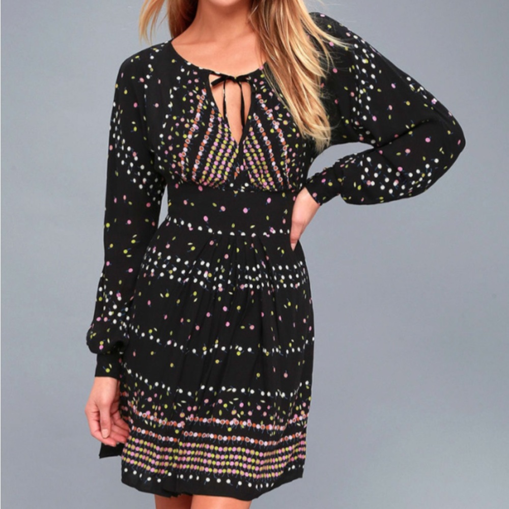 Free People Coryn Mini Dress Size 6 Ling Sleeve Open Back EUC - Picture 15 of 15